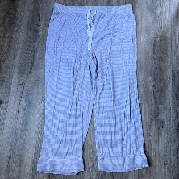 Lands' End Striped Pajama Set 1X 16w-18w grey white long sleeve with pants - Picture 6 of 7